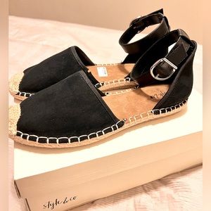 New Style & Co Paminaa Flat Sandals